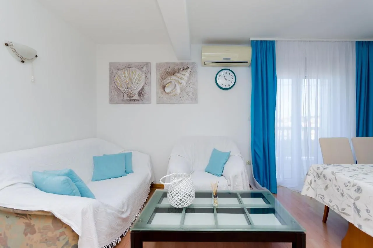 Apartments Meri Banjol
