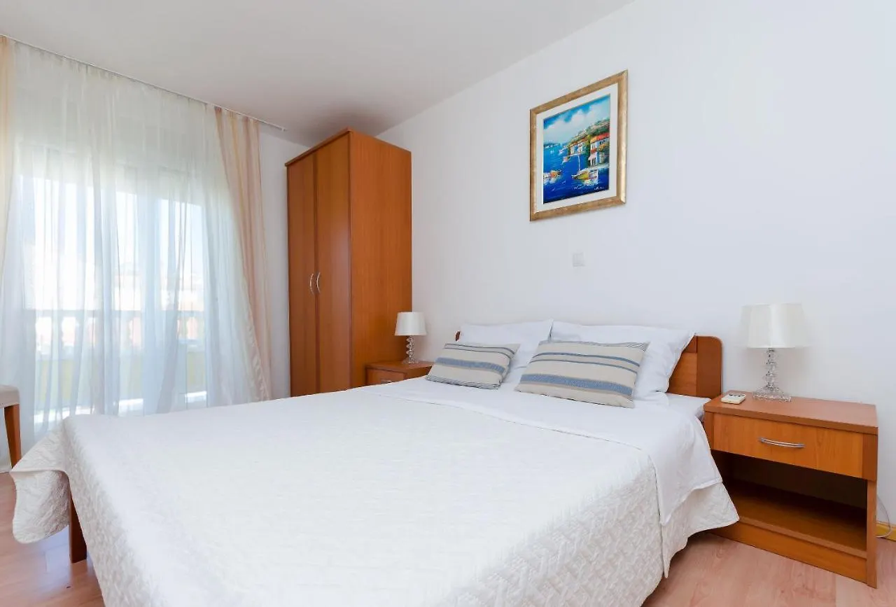 Apartments Meri Banjol